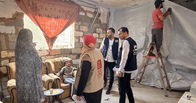 HEKS organisiert in Gaza Notreparaturen von Wohnraum